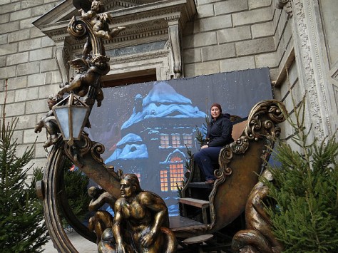 2.1389100057.sleigh-from-the-nutcracker